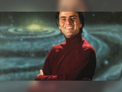 Carl Sagan, popularizer of science and astrophysicist