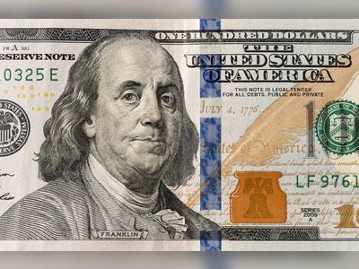 American statesman and prolific inventor Benjamin Franklin